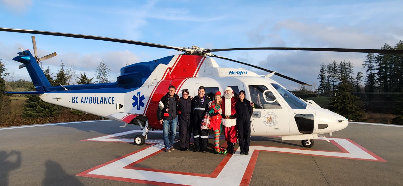 Helijet and BCEHS celebrate 20 years of “Santa Flights” and bringing Christmas cheer to kids in BC hospitals