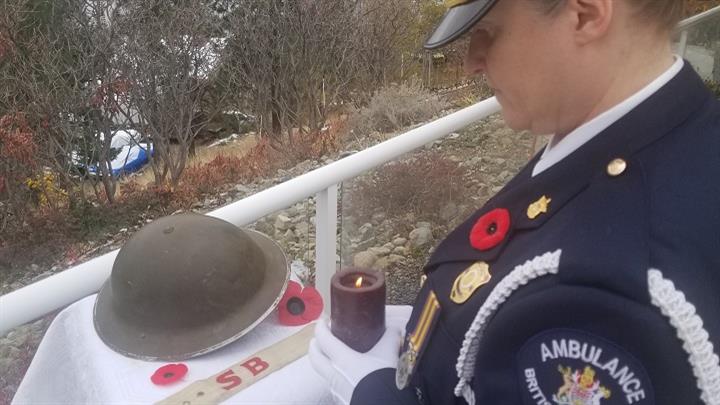 Paramedic in honour guard uniform at a shrine to the unknown soldier