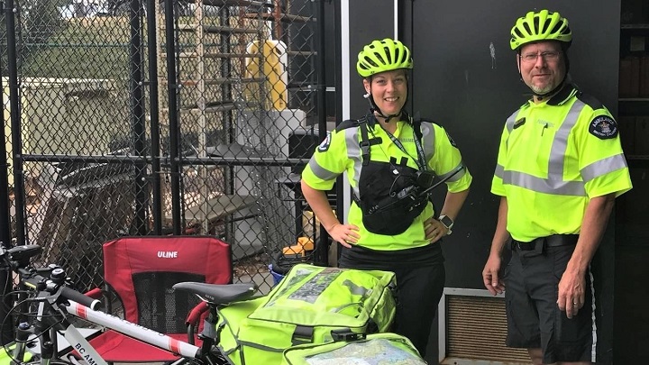 Victoria bike paramedics Cheryl Ridley and Joel Leech